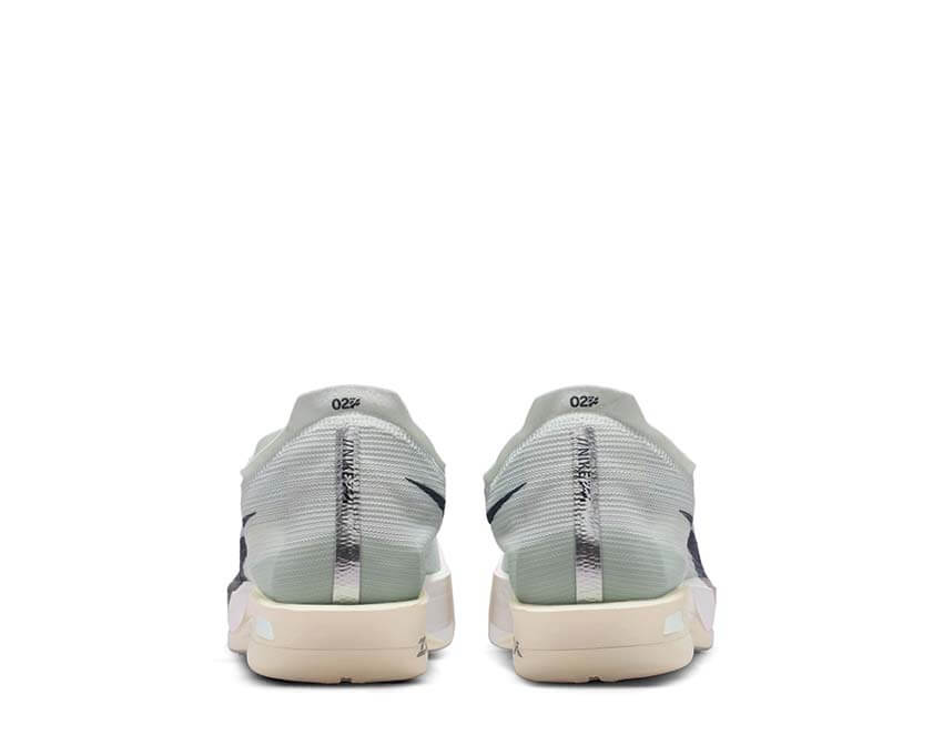 Nike Streakfly 2 "Spruce Aura"