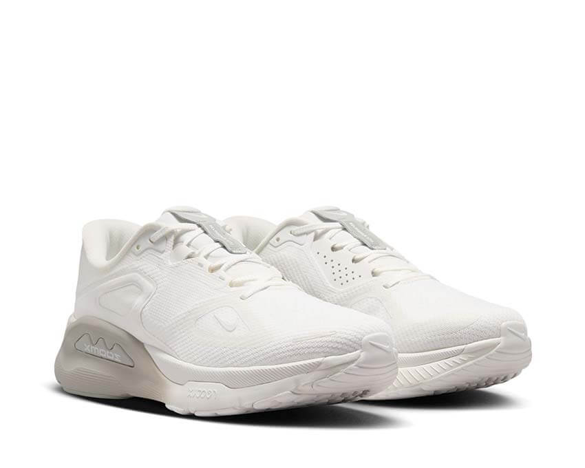 Nike Structure Plus "Summit White"