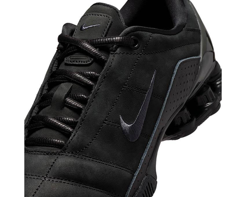Nike Total 90 Shox Magia W "Black"