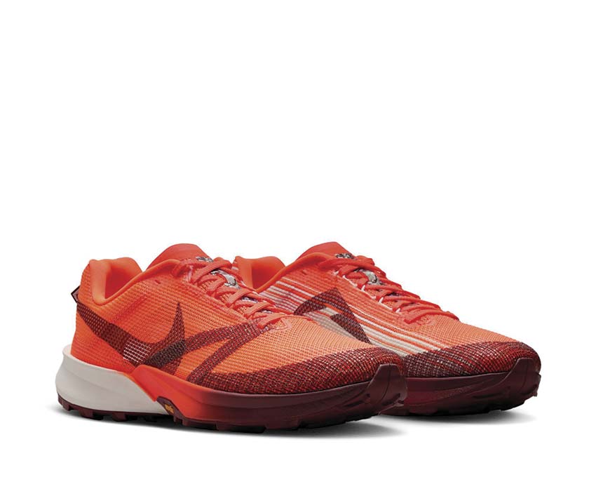 Nike Terra Kiger 10 "Silt Red"