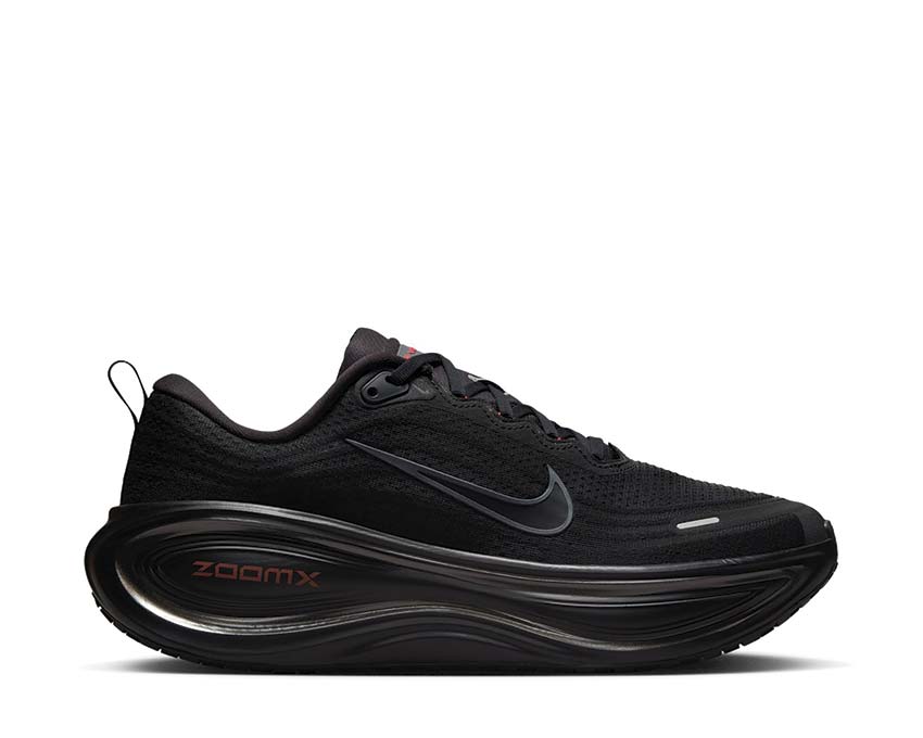 Nike Vomero Plus "Black"