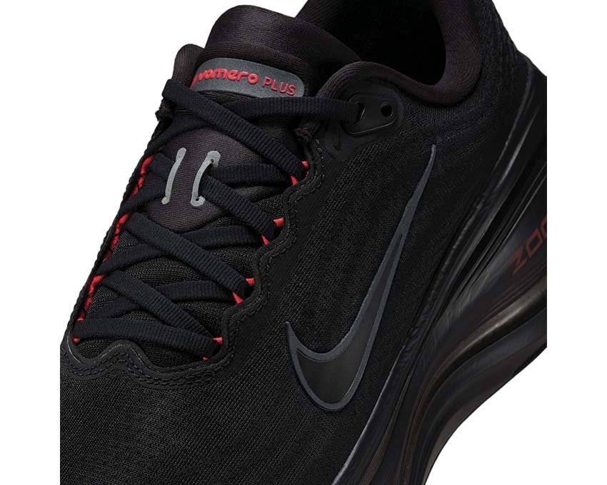 Nike Vomero Plus "Black"