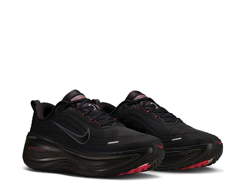 Nike Vomero Plus "Black"