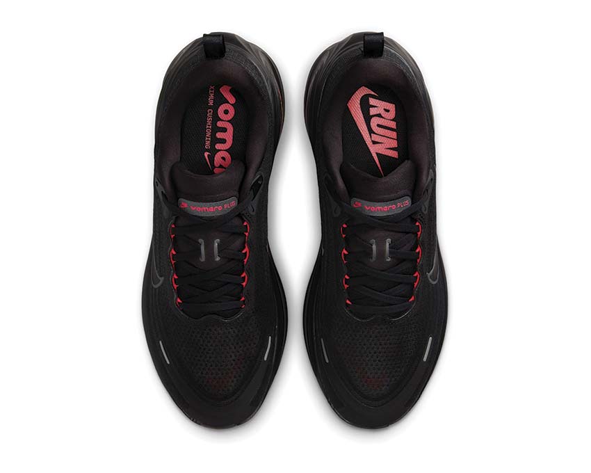 Nike Vomero Plus "Black"