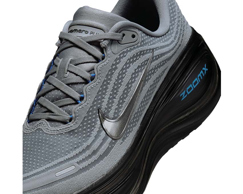 Nike Vomero Plus "Smoke Grey"