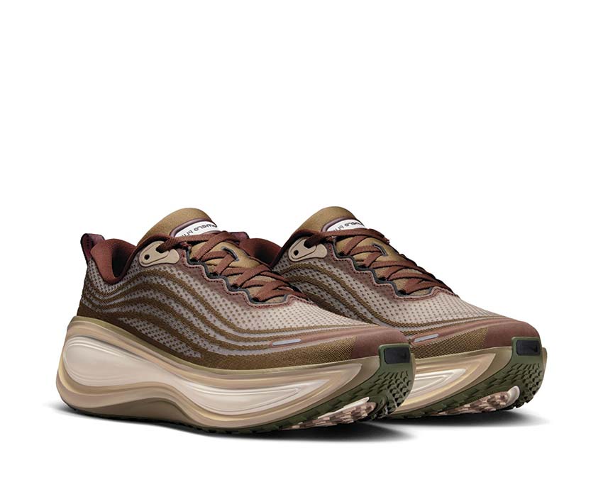 Nike Vomero Plus "Pecan"