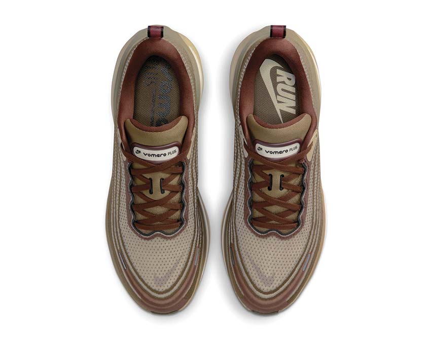 Nike Vomero Plus "Pecan"