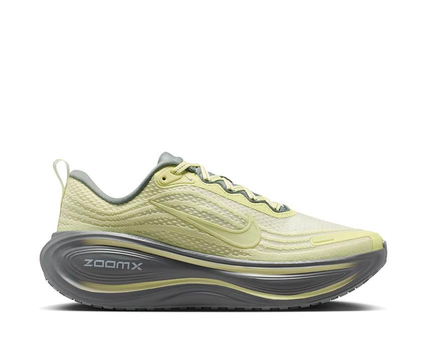 Nike Vomero Plus SE W "Life Lime"