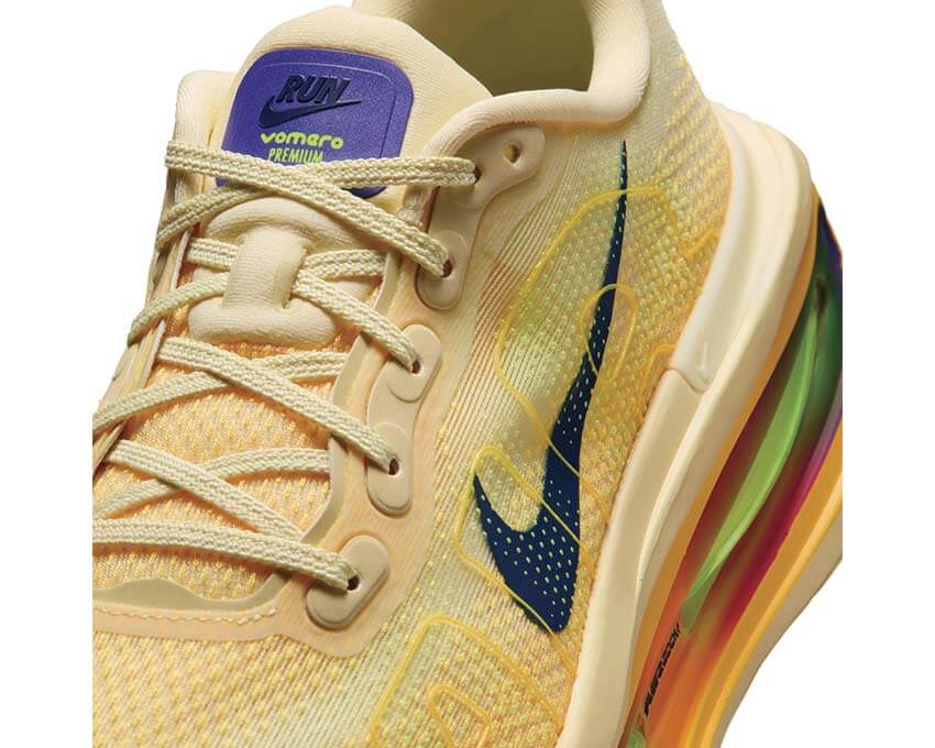 Nike Vomero Premium "Alabaster"