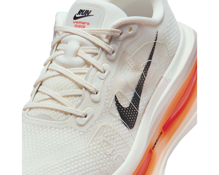 Nike Vomero Premium "Sail"