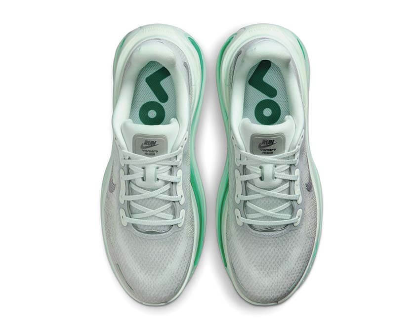 Nike Vomero Premium W "Barely Green"