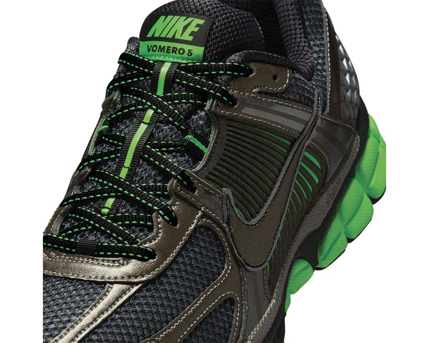 Nike Zoom Vomero 5 SE "Green Strike"