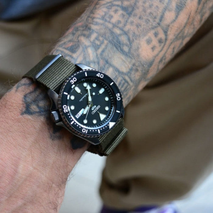 Seiko 5 Sport Automatic Black Dial Green Nylon Strap Watch For Men - SRPD65K4 wholesalehk.shop