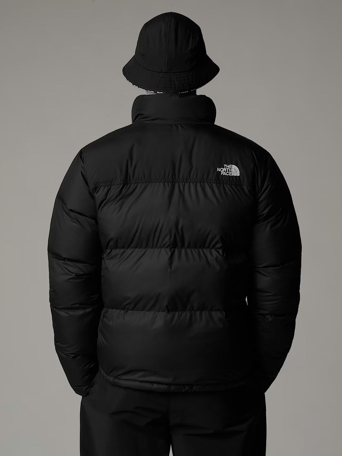2026 New Arrival Piumino Squadrato Saikuru da Uomo Nero wholesalehk.shop