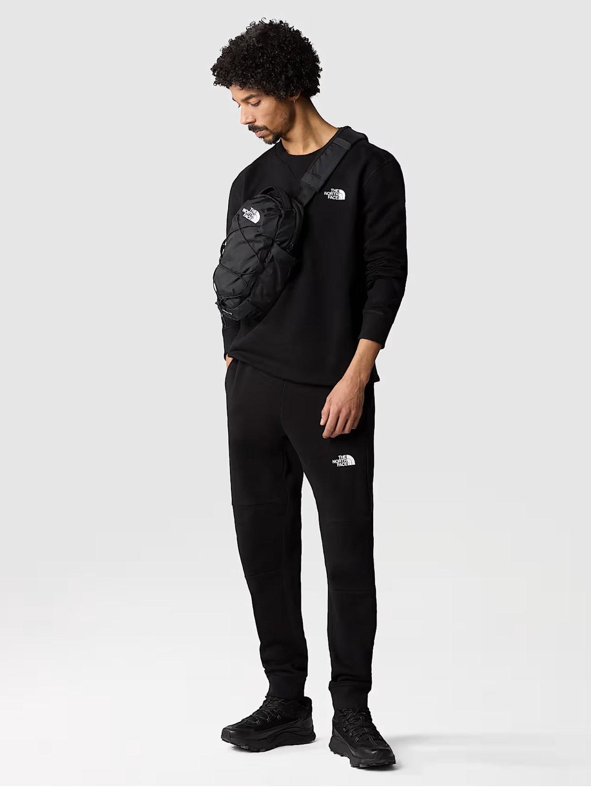 2026 New Arrival Felpa Girocollo Simple Dome Nero wholesalehk.shop