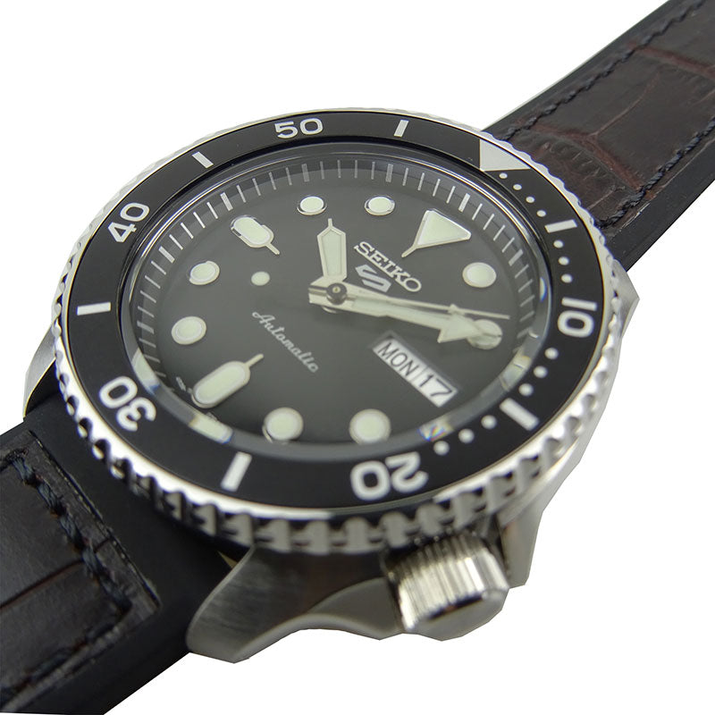 Seiko 5 Sports SKX Automatic Black Dial Black Leather Strap Watch for Men - SRPD55K2 wholesalehk.shop
