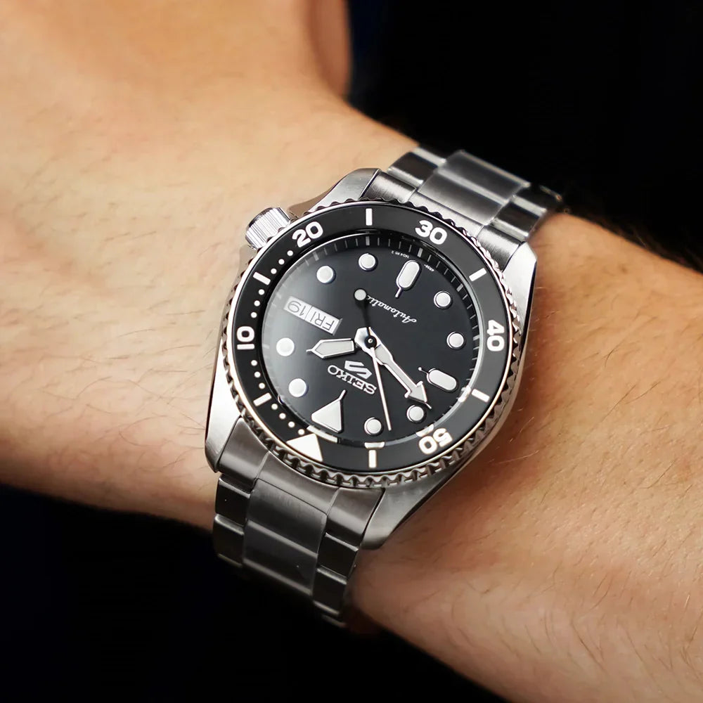 Seiko 5 Sports SKX Automatic Black Dial Silver Steel Strap Watch For Men - SRPK29K1 wholesalehk.shop
