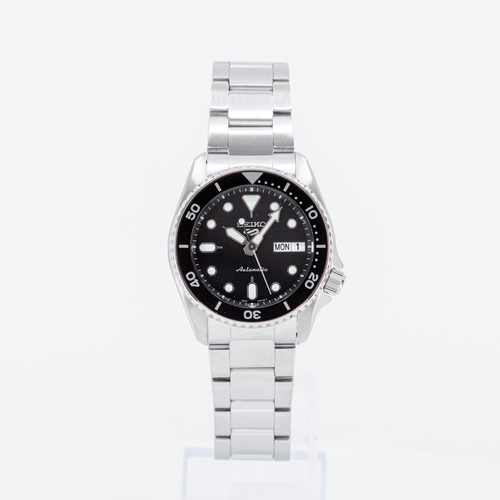 Seiko 5 Sports SKX Automatic Black Dial Silver Steel Strap Watch For Men - SRPK29K1 wholesalehk.shop