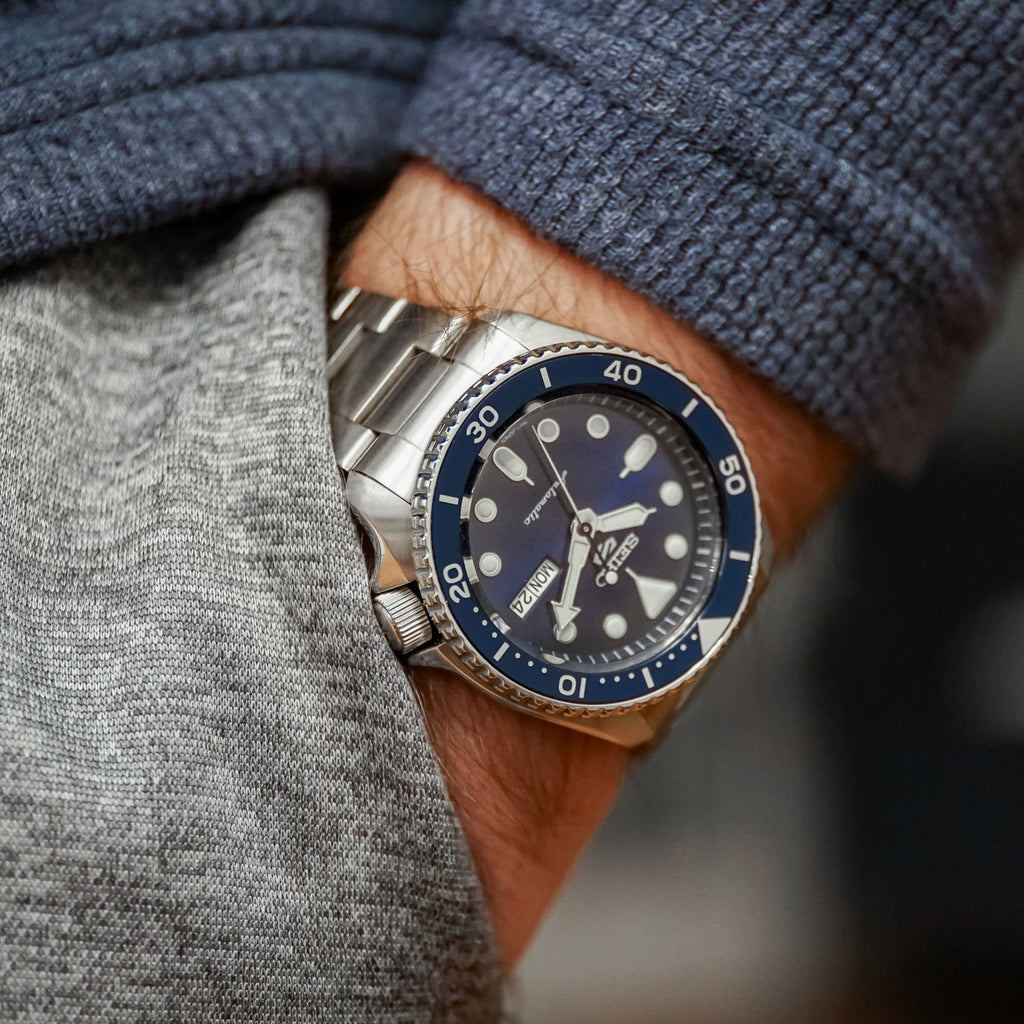 Seiko 5 Sports Automatic Analog Blue Dial Silver Steel Strap Watch For Men - SRPD51K1 wholesalehk.shop