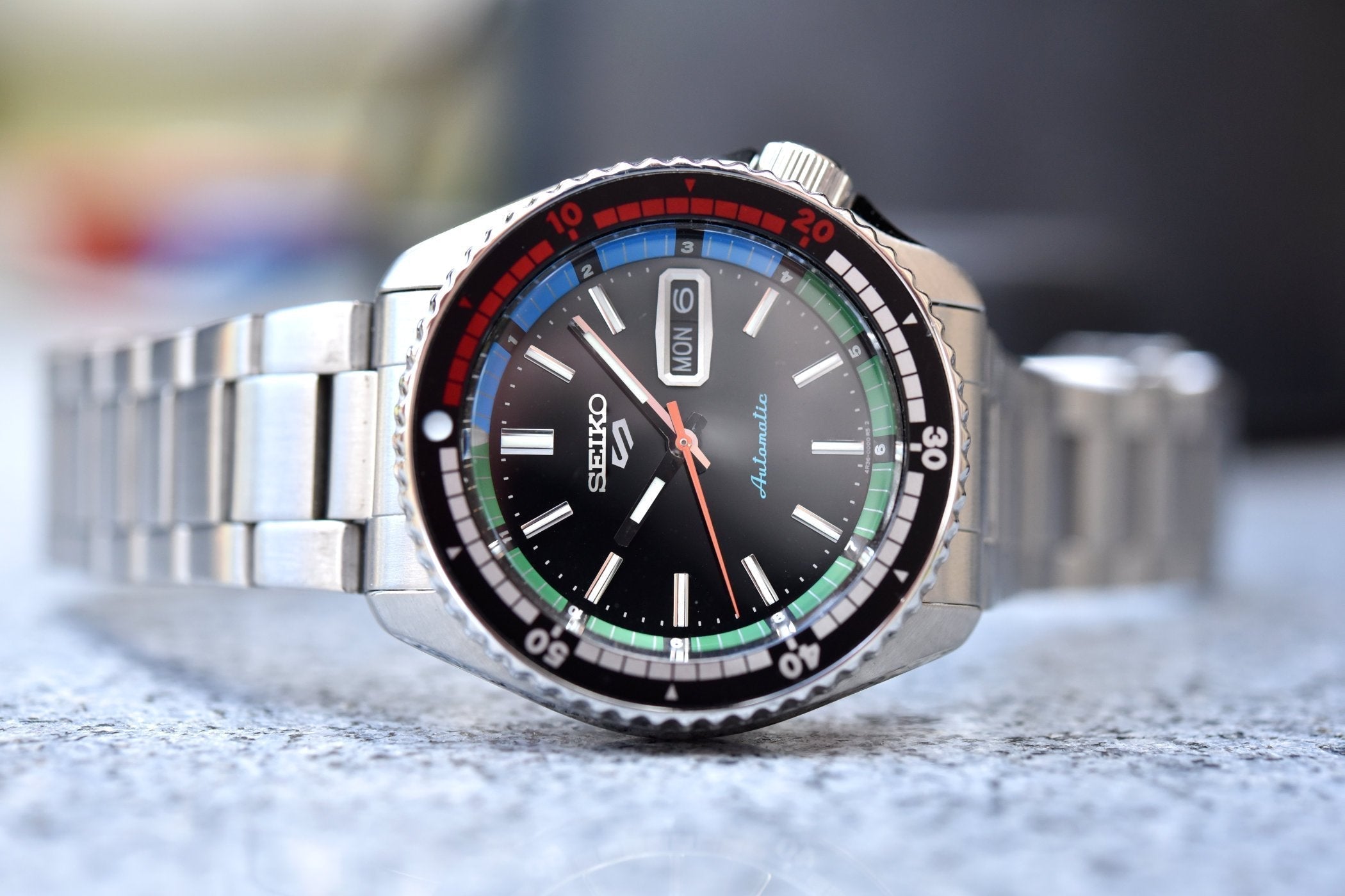 Seiko 5 Sports SKX Series Regatta Timer Retro Blue Dial Silver Steel Strap Watch For Men - SRPK13K1 wholesalehk.shop