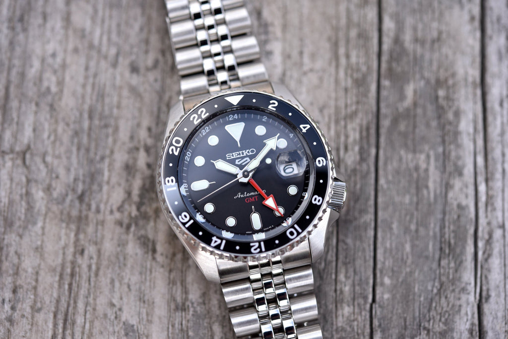 Seiko 5 Sports Automatic GMT Black Dial Silver Steel Strap Watch For Men - SSK001K1 wholesalehk.shop