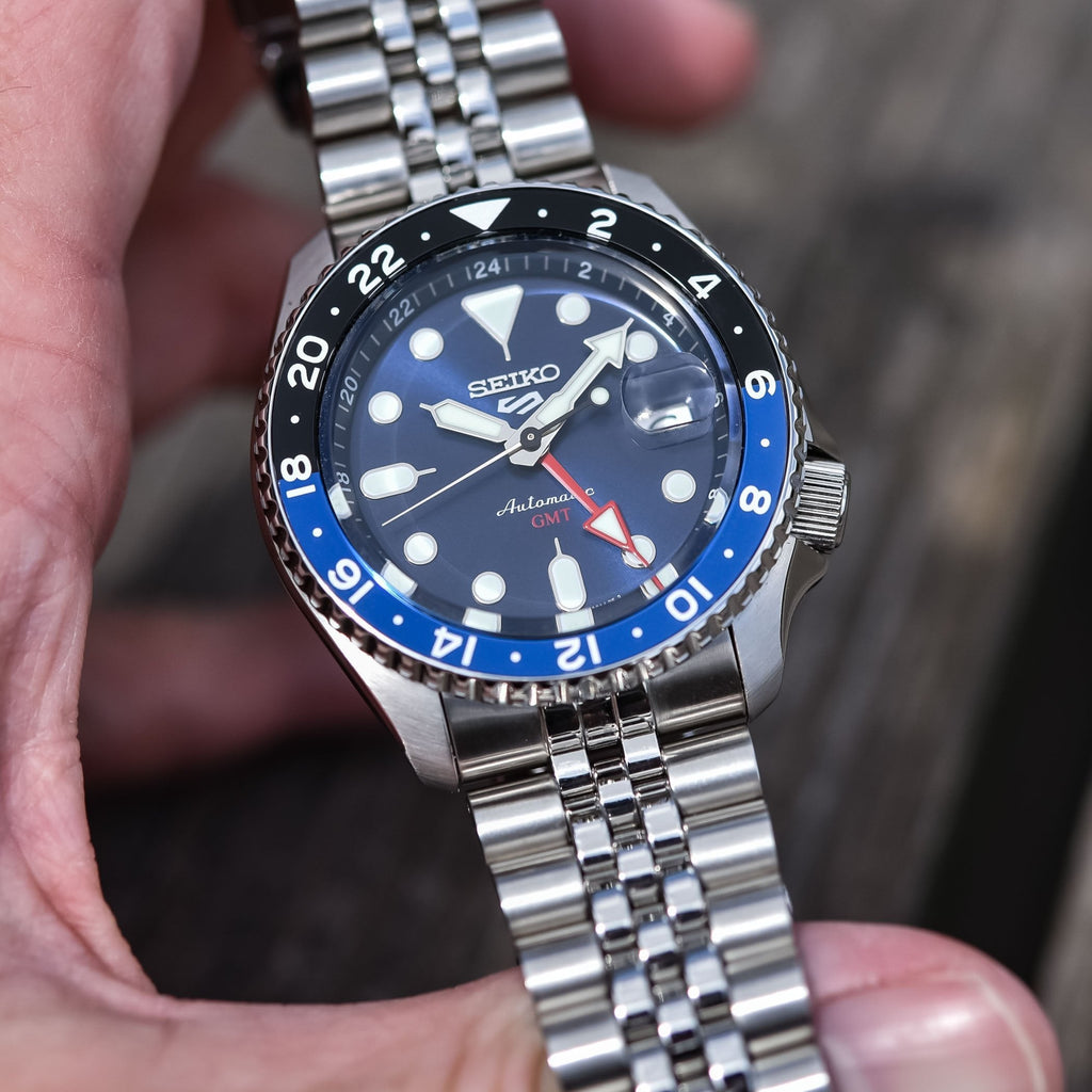 Seiko 5 Sports GMT SKX Automatic Blueberry Dial Silver Steel Strap Watch For Men - SSK003K1 wholesalehk.shop