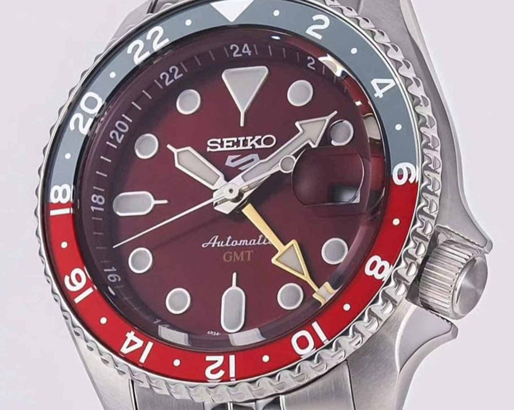Seiko 5 Sports Thong Sia Limited Edition Red Dial Silver Steel Strap Watch For Men - SSK031K1 wholesalehk.shop