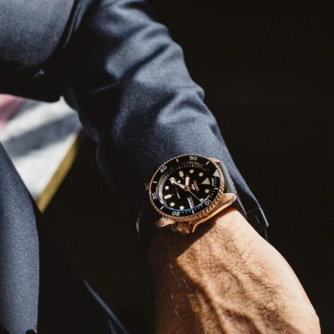 Seiko 5 Sport SKX Automatic Black Dial Black Silicone Strap Watch For Men - SRPD76K1 wholesalehk.shop