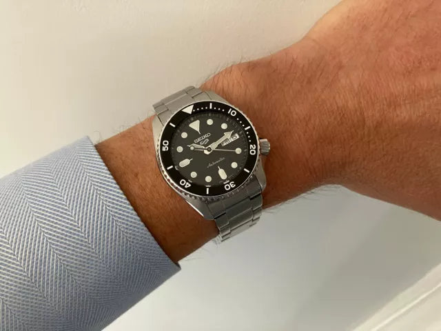 Seiko 5 Sports SKX Automatic Black Dial Silver Steel Strap Watch For Men - SRPK29K1 wholesalehk.shop