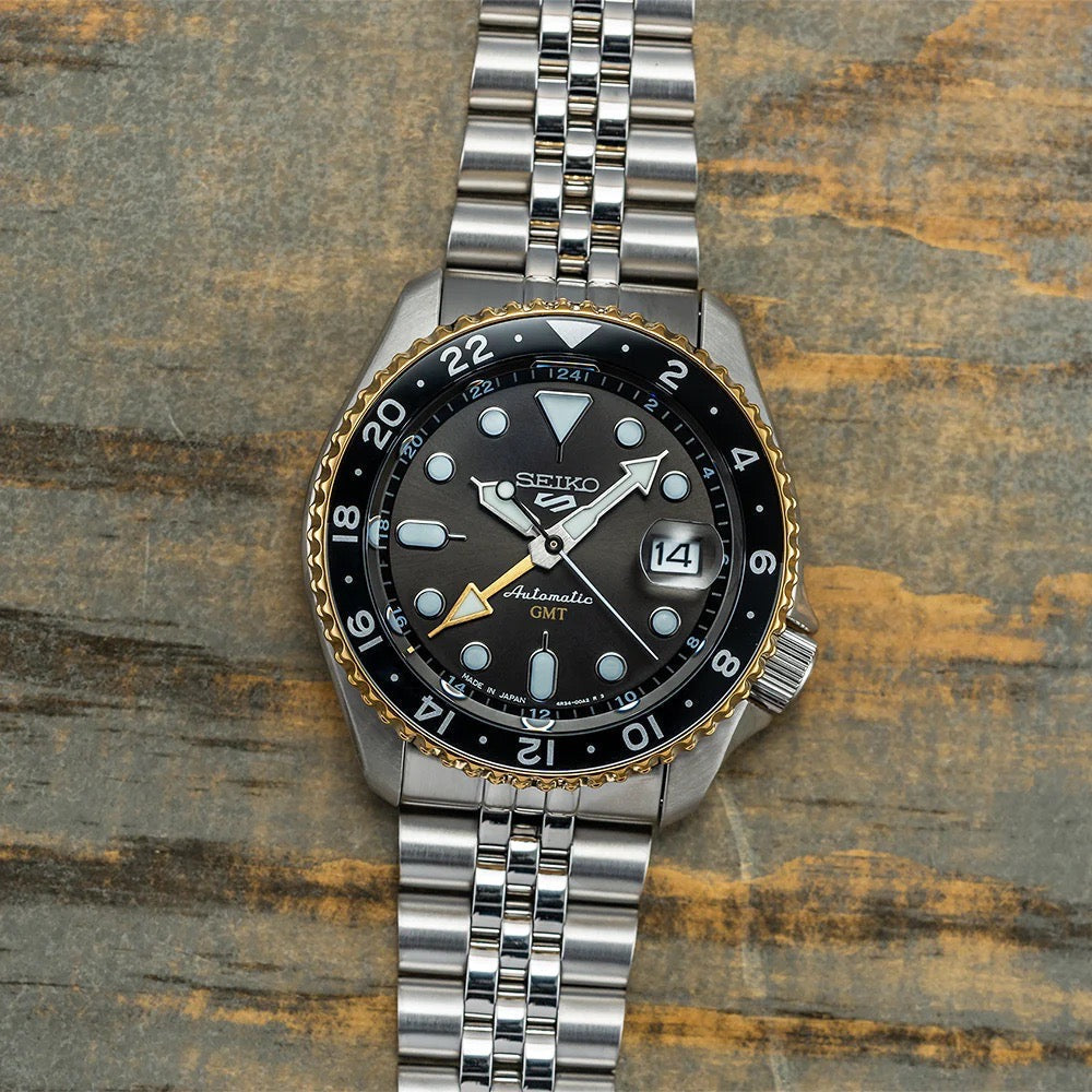 Seiko 5 Sports GMT US Special Edition Automatic Grey Dial Silver Steel Strap Watch For Men - SSK021K1 wholesalehk.shop