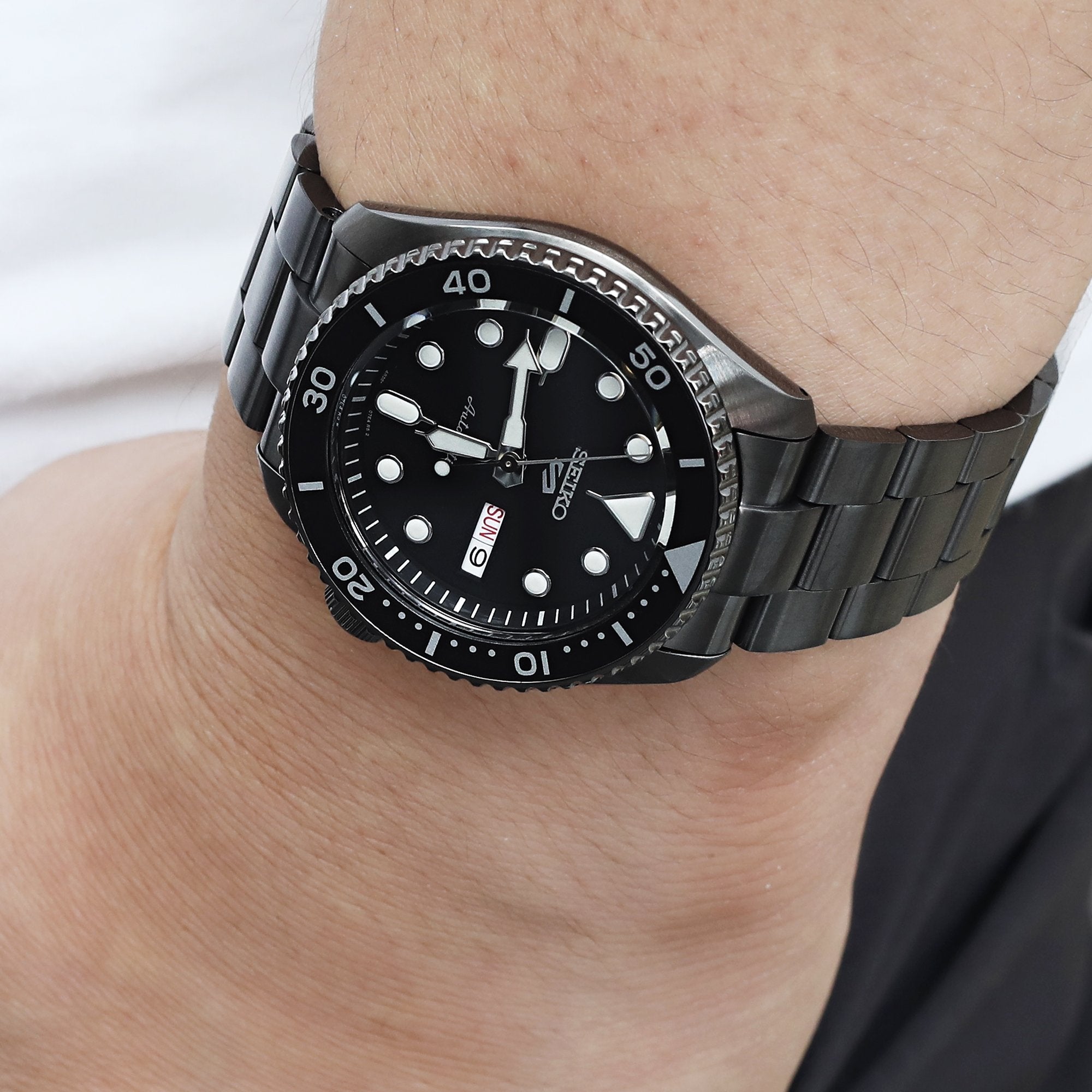 Seiko 5 Sports Automatic Black Dial Black Steel Strap Watch For Men - SRPD65K1 wholesalehk.shop