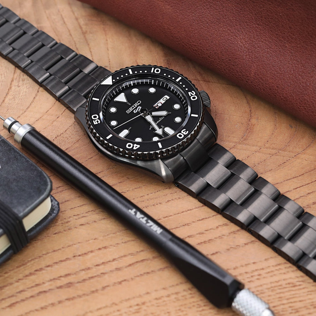 Seiko 5 Sports Automatic Black Dial Black Steel Strap Watch For Men - SRPD65K1 wholesalehk.shop