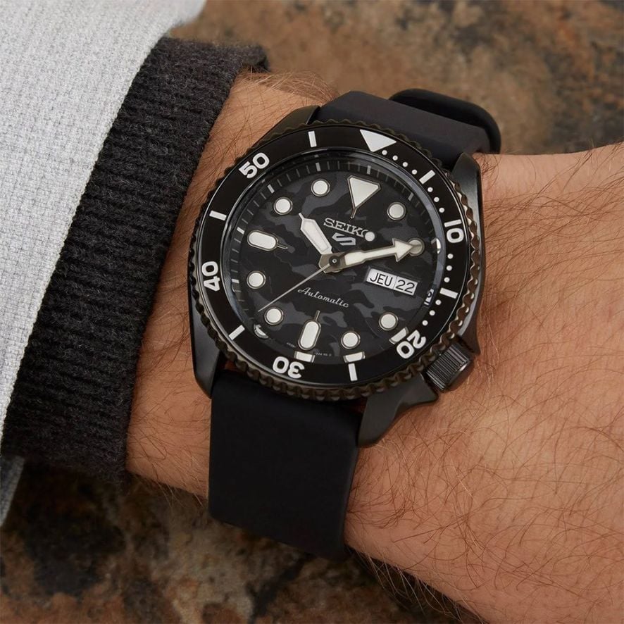 Seiko 5 Sport Automatic Black Dial Black Silicone Strap Watch For Men - SRPD65K3 wholesalehk.shop