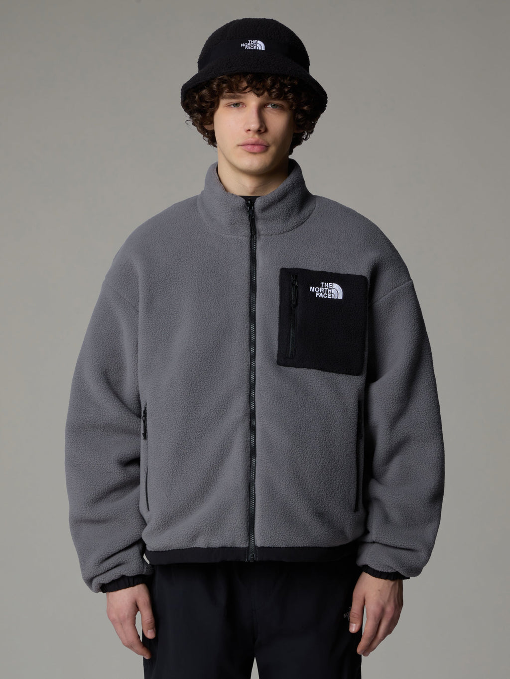 2026 New Arrival Giacca da Uomo in Pile Reversibile Yumiori Grigio/Nero wholesalehk.shop