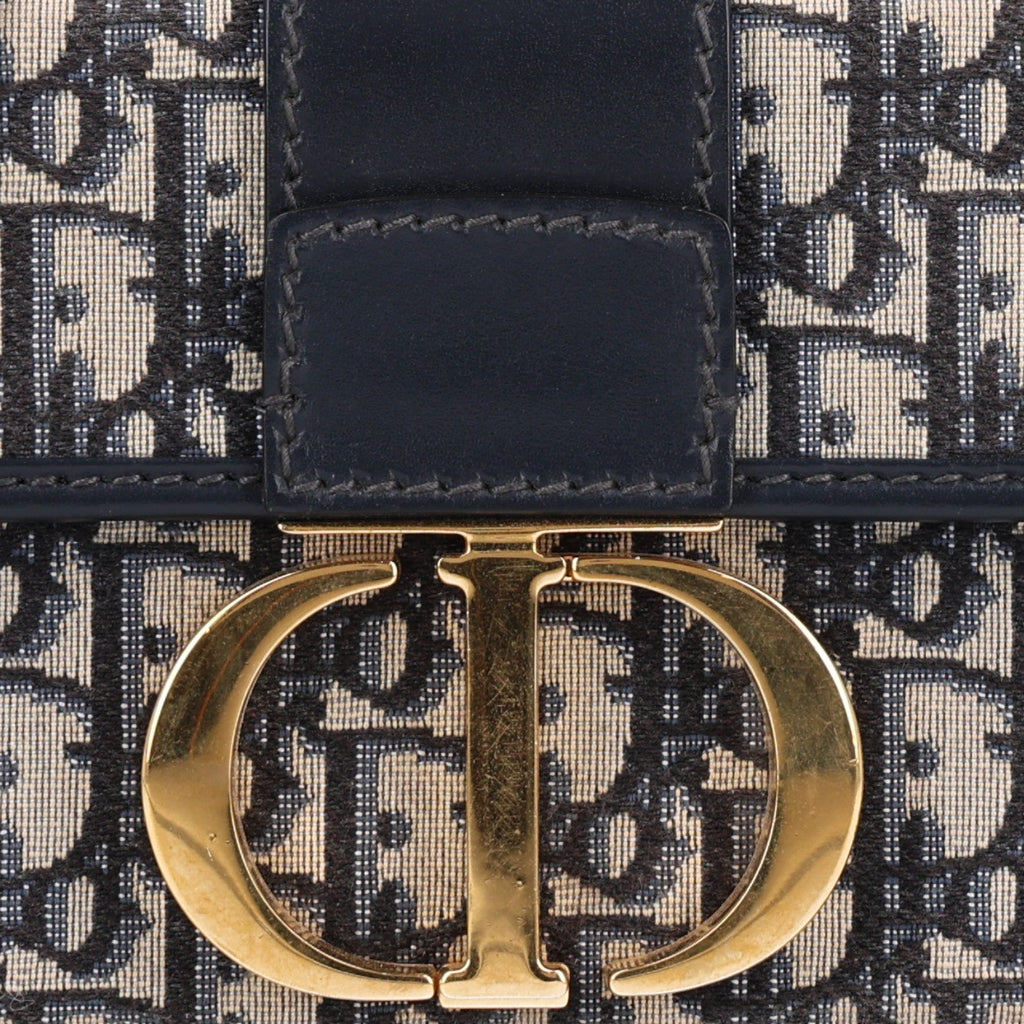 Oblique 30 Montaigne Box Bag Blue wholesalehk.shop