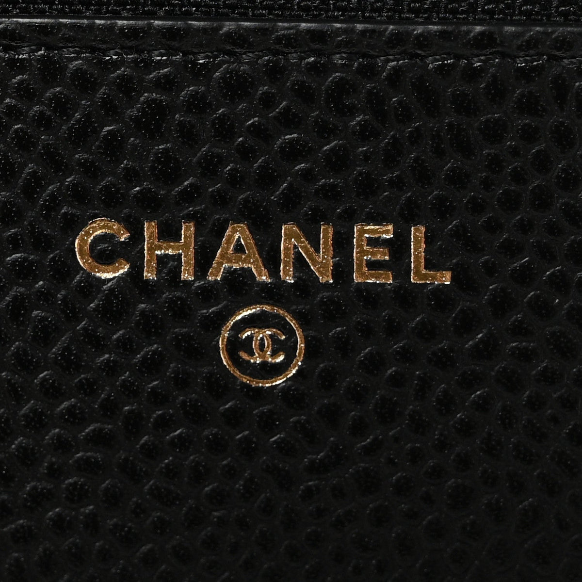 Caviar Quilted Wallet on Chain WOC Black wholesalehk.shop