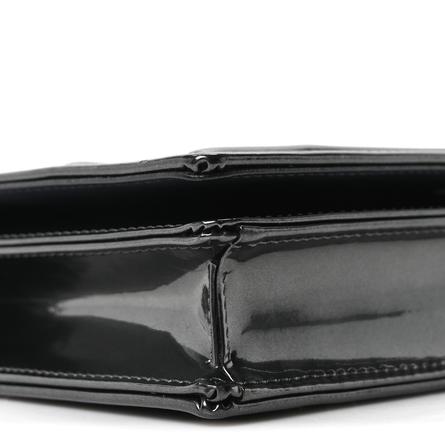Metallic Patent Micro-Cannage Diorama Wallet on Chain Pouch Onyx Black ¡§ Direct shipment via from wholesalehk.shop
