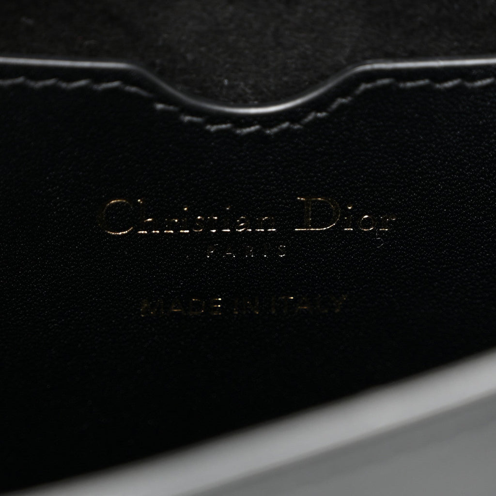 Box Calfskin Medium Bobby Flap Black wholesalehk.shop