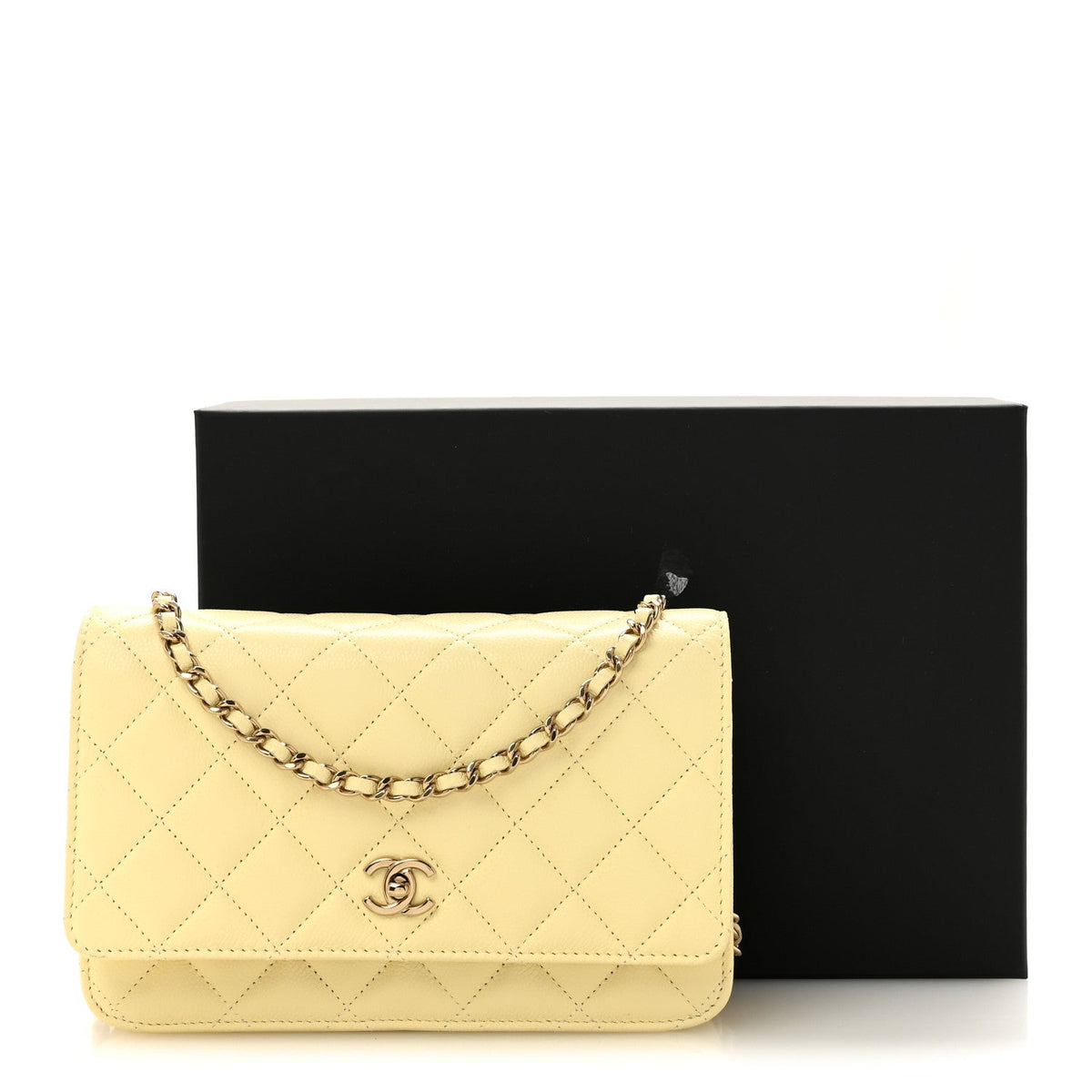 Caviar Quilted CC Turn Lock Wallet On Chain WOC Light Yellow wholesalehk.shop