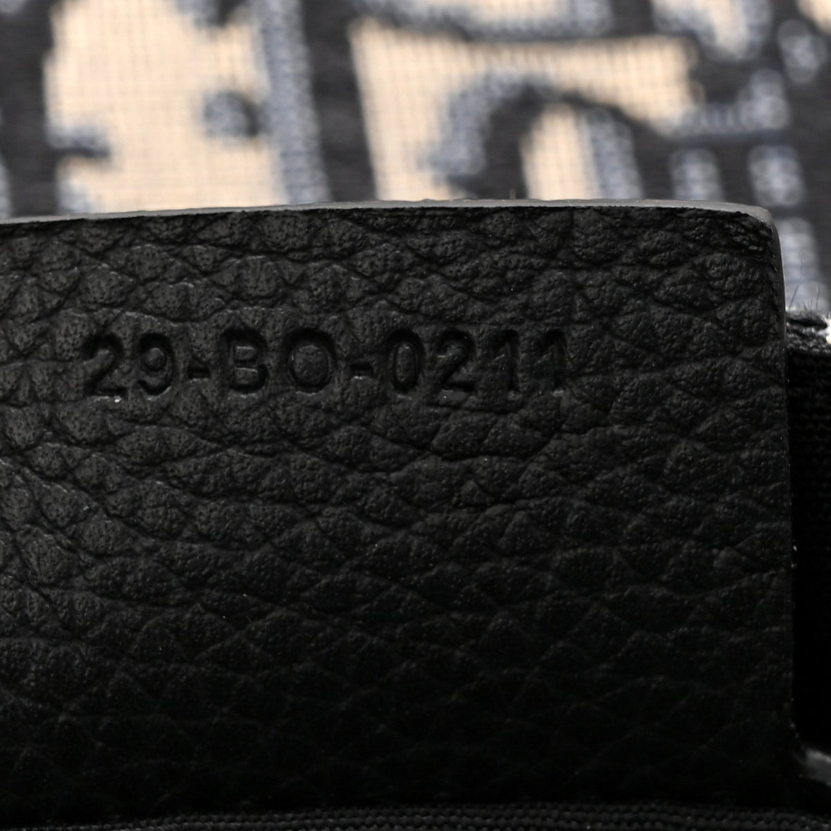 Grained Calfskin Oblique Saddle Messenger Black wholesalehk.shop