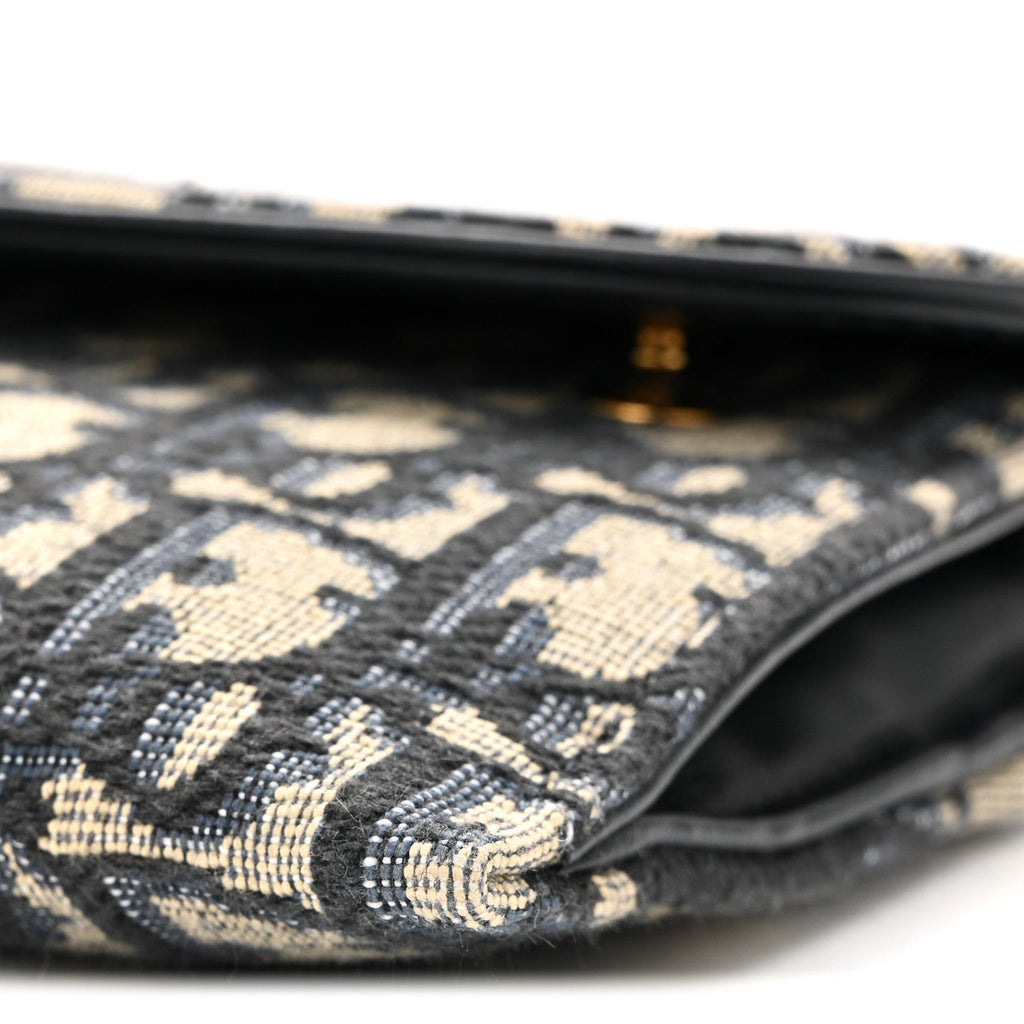 Oblique Saddle Chain Long Wallet Blue wholesalehk.shop
