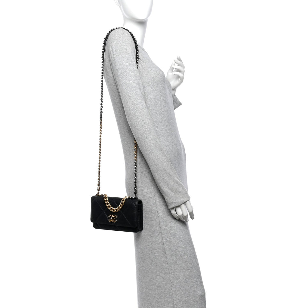 Goatskin Quilted Chanel 19 Wallet On Chain WOC Black wholesalehk.shop