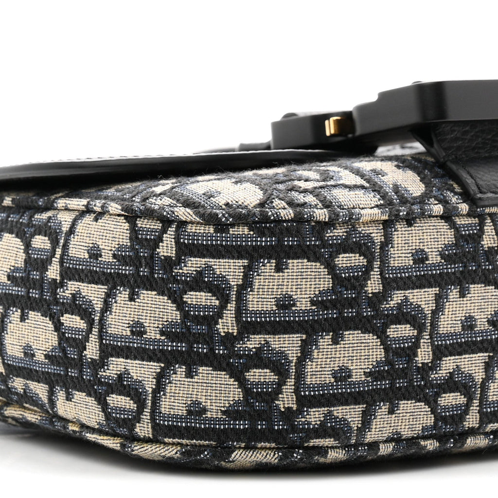 Grained Calfskin Oblique Mini Saddle Messenger Bag With Flap Beige Black wholesalehk.shop