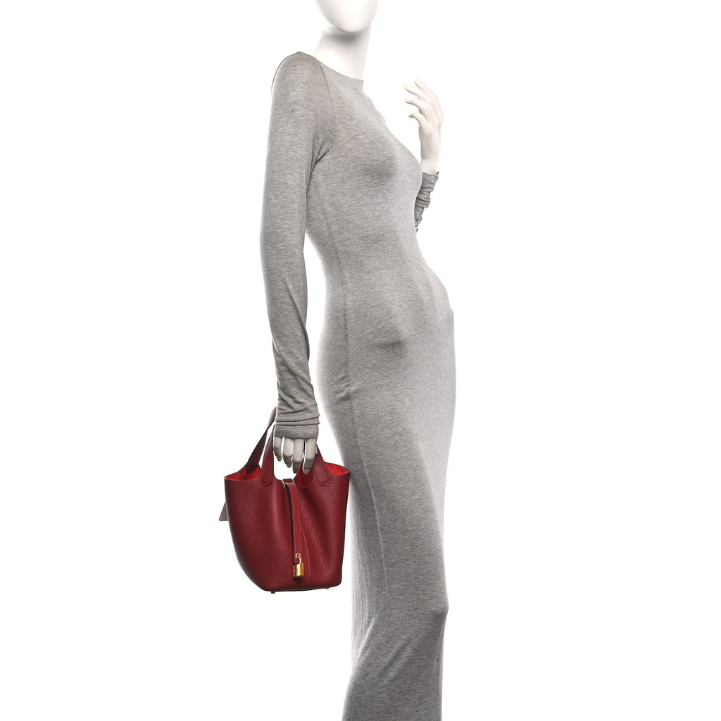Taurillon Clemence Picotin Lock 18 PM Rouge H £¨ Direct shipment via from wholesalehk.shop