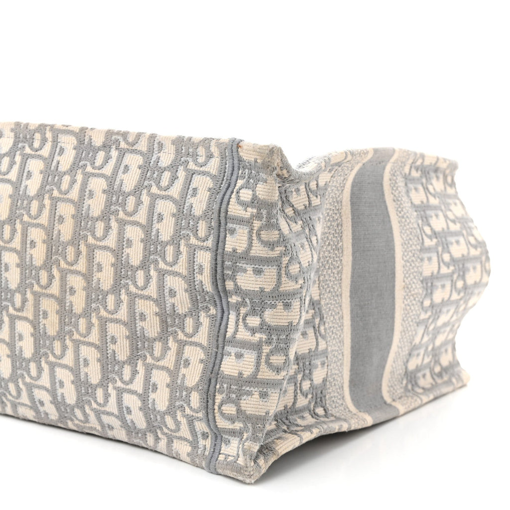 Oblique Medium Book Tote Grey £¨ Direct shipment via from wholesalehk.shop