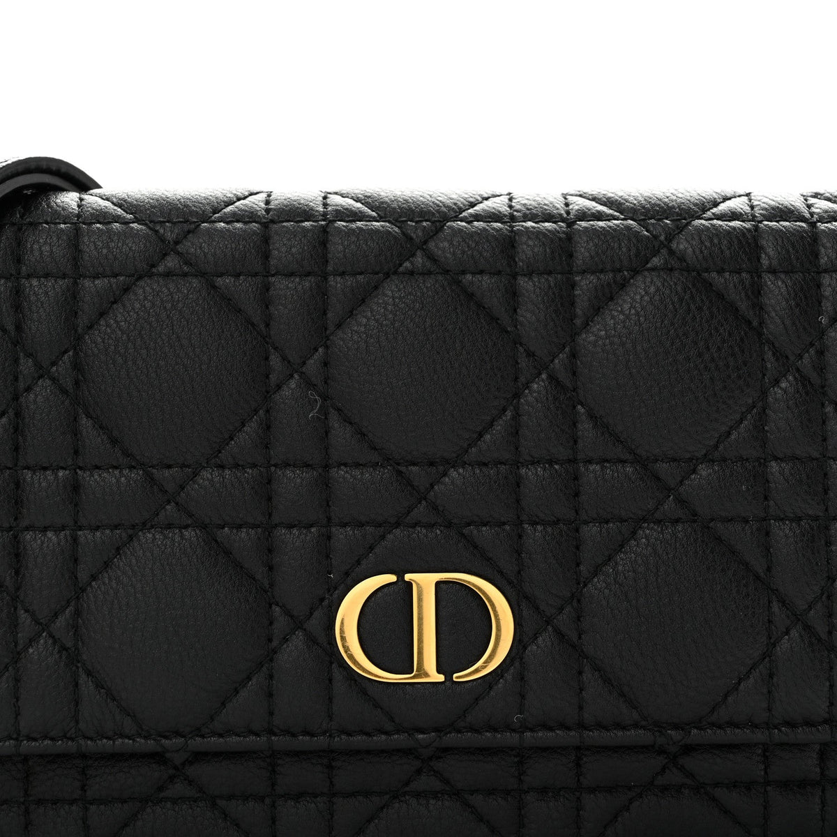 Supple Calfskin Caro Pouch with Chain Black wholesalehk.shop