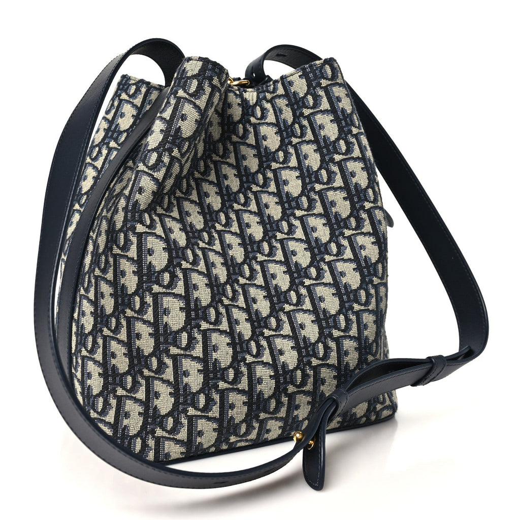 Oblique Bucket Bag Blue wholesalehk.shop