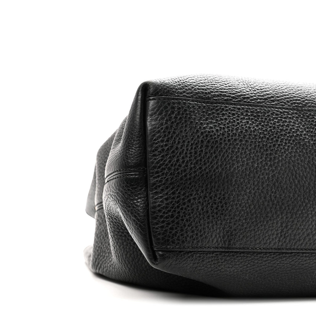 Pebbled Calfskin Medium Soho Chain Shoulder Bag Black wholesalehk.shop