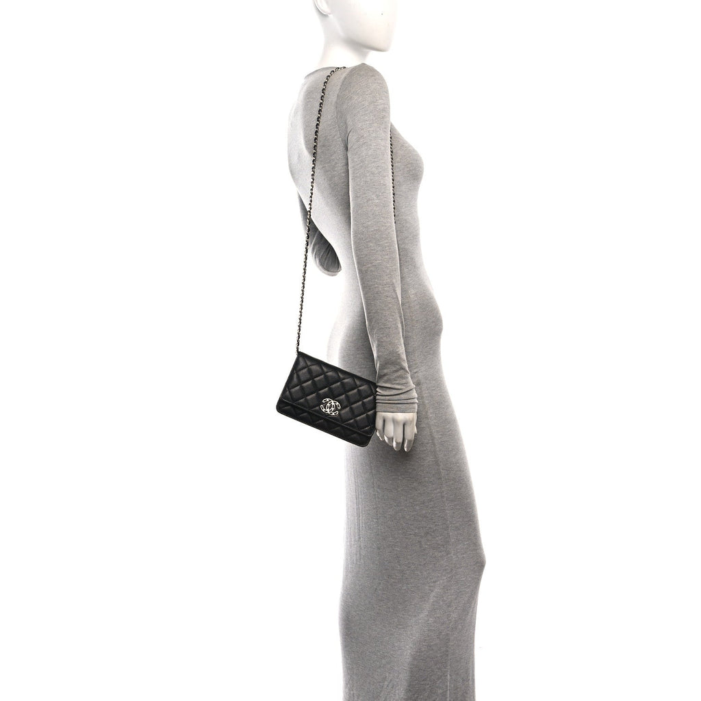 Caviar Quilted Chanel 19 Wallet On Chain WOC Black White wholesalehk.shop