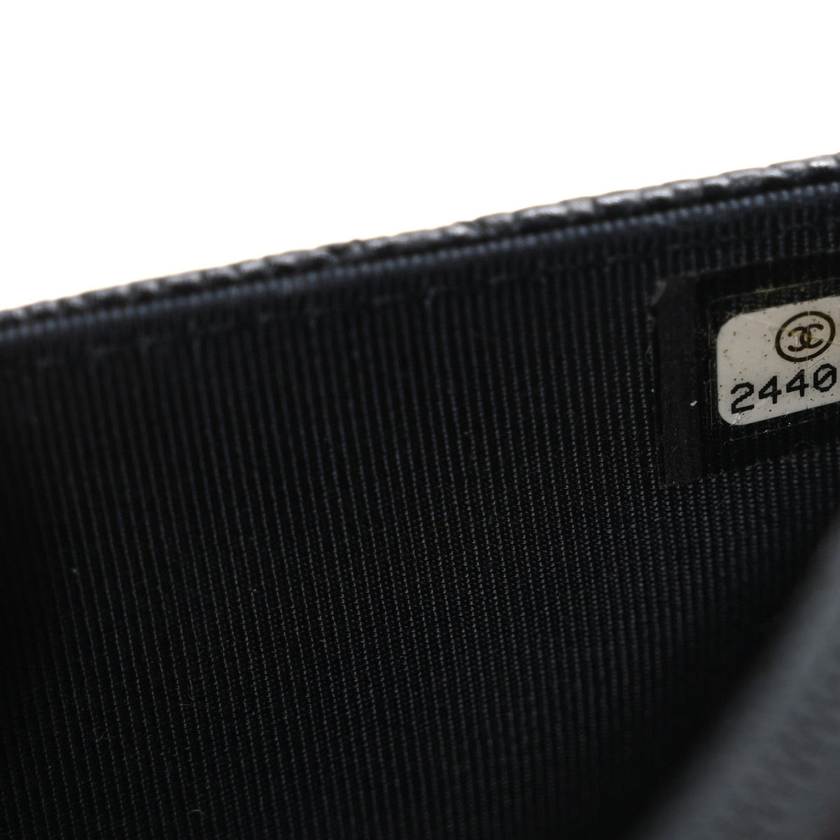 Caviar Quilted Wallet on Chain WOC Black wholesalehk.shop